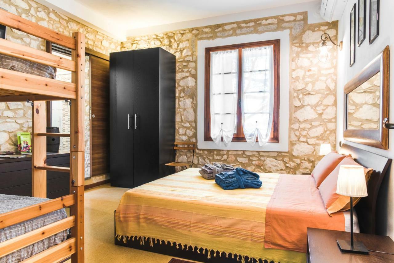 Bed and Breakfast Relais Des Roches Сона Экстерьер фото